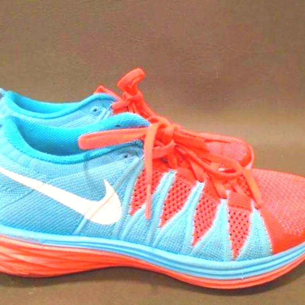 Nike - Picture 1 of 5